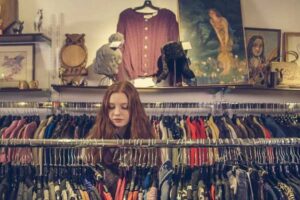 A Beginner’s Guide to Secondhand and Thrift Shopping