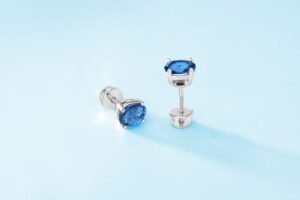 Birthstone Jewelry Guide: Months, Meanings, and Gift Ideas