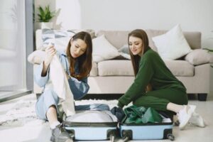 Comfortable Travel Outfits for Women That Still Look Good